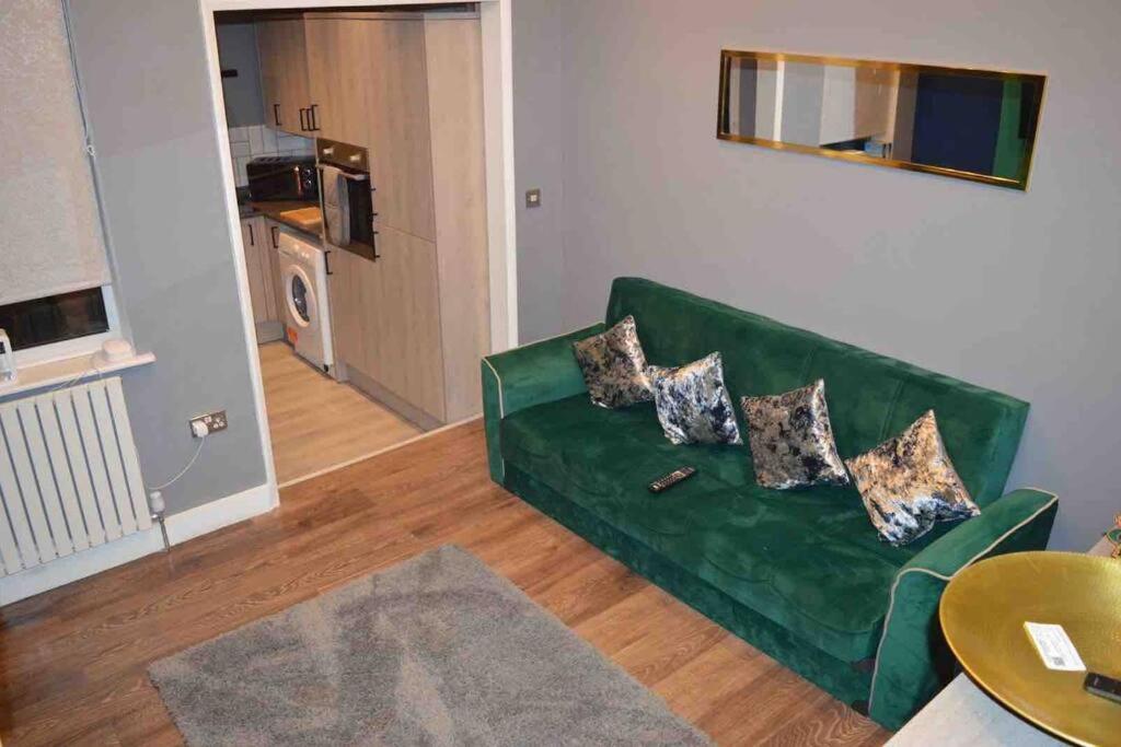 فيلا Unique 4 Bed House In Derby Perfect For Contractors And Families المظهر الخارجي الصورة